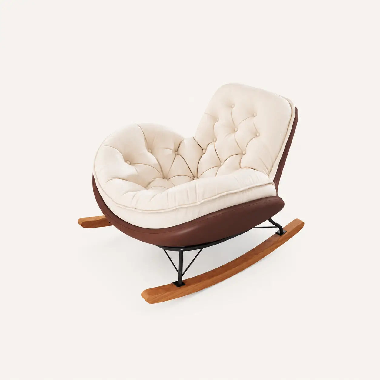 Fauteuil à bascule Serena crème sur fond clair avec coussin capitonné et structure en bois courbé.